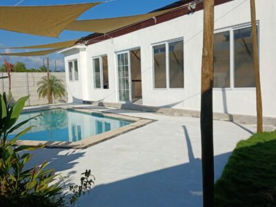 Casa de Playa en Venta, Monterrico