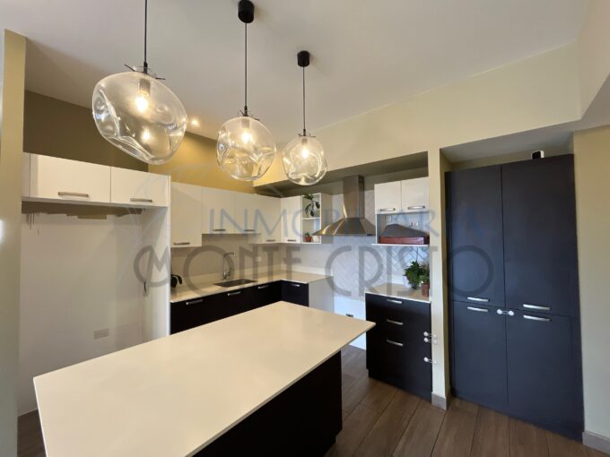 Apartamento en venta de 3 dormitorios