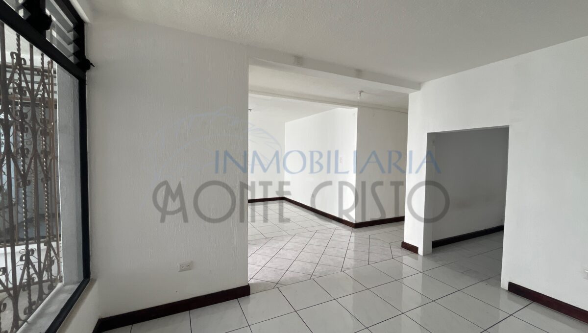 20251108_001717176_iOS