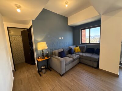 Apartamento en Alquiler en Zona 11, Amueblado