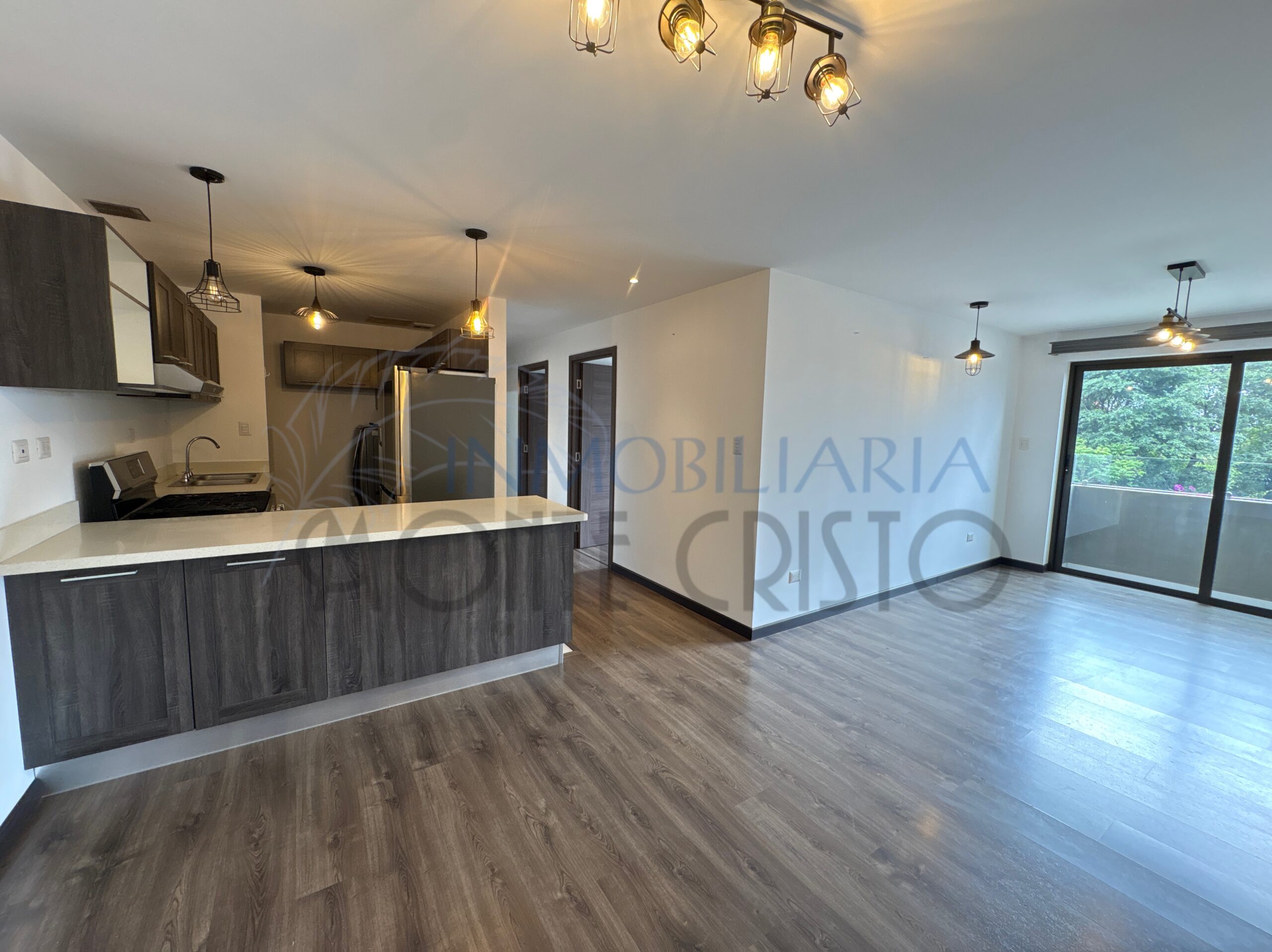 Apartamento en Renta en Di Fiori, Zona 7